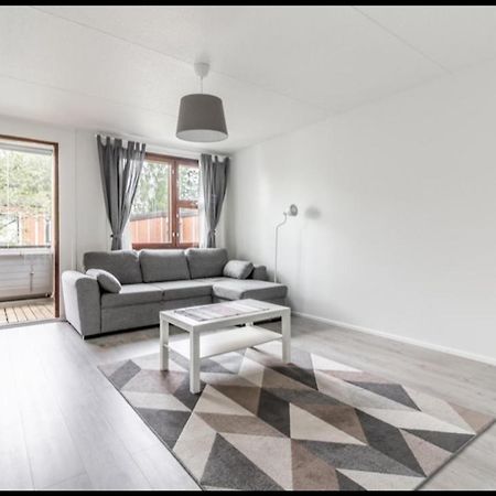 Easy And Short From The Airport Apartment Helsinki Exterior photo
